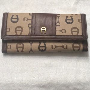 Etienne Aigner Signature Logo Wallet